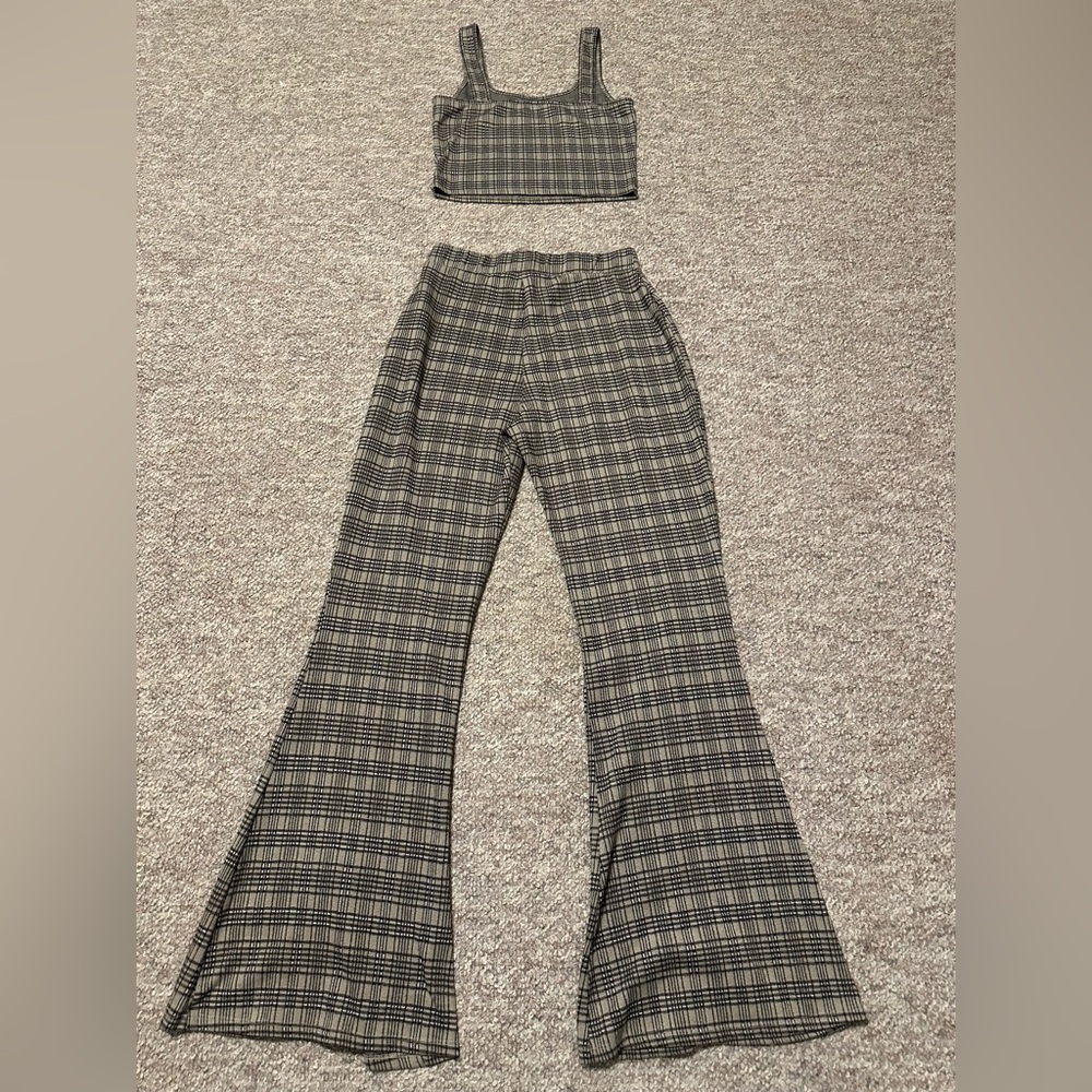Willow & Root Plaid Matching Set - Cropped Tank Top & Split Flare Pant - Picture 5 of 7